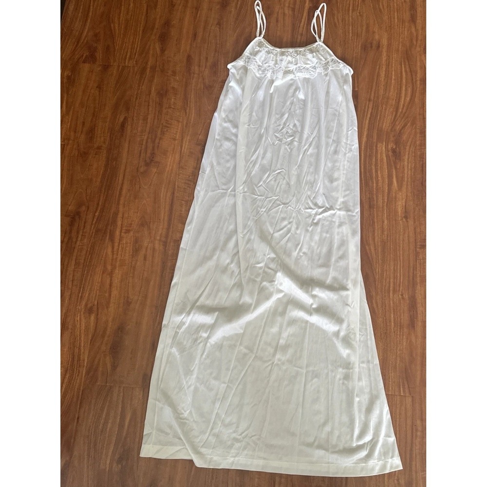 VTG Silky Nylon Long Slip Dress Nightgown Negligee Ivory Cream White Sz M-L
